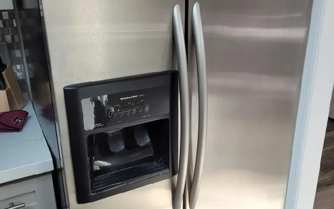 Refrigerator repair